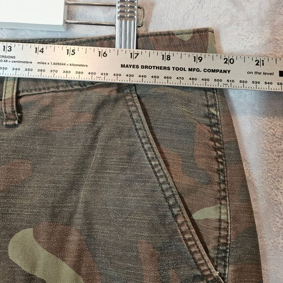 Levi's Strauss Camo Cargo Shorts Mens Size 38 Woodland Camouflage Cotton hikiing - Picture 2 of 10